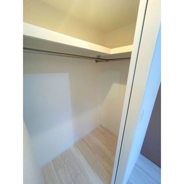 セレニテ江坂エクラの物件内観写真