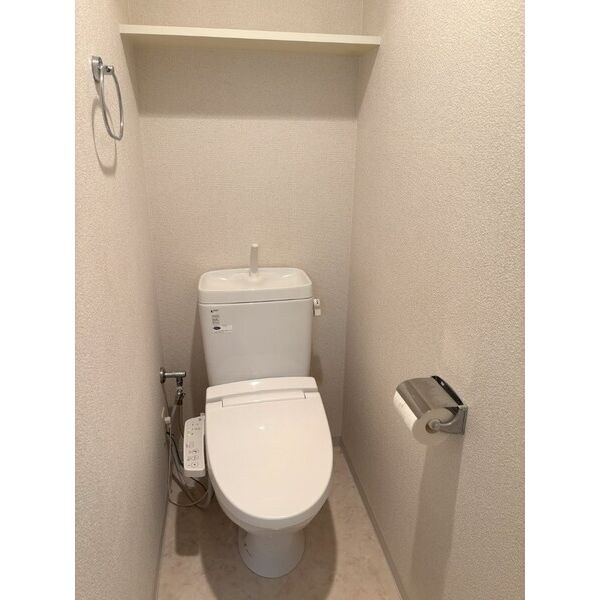 レジュールアッシュ江坂の物件内観写真