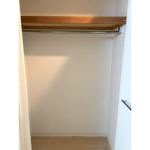 レジュールアッシュ江坂の物件内観写真