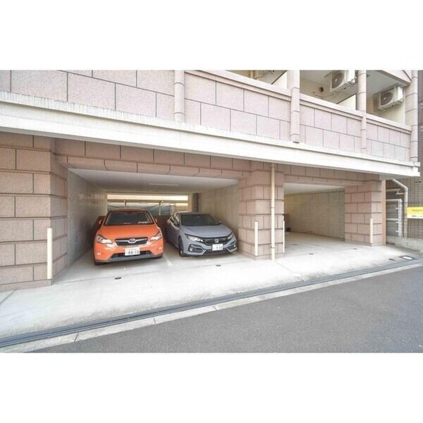 Uresidence京橋の物件外観写真