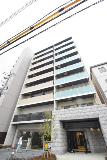 サムティ江坂レガーロの物件外観写真