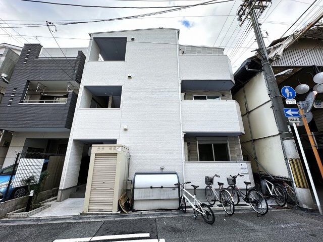 セニャリブロの物件外観写真