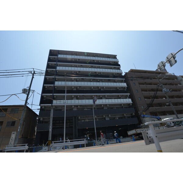 エステムコート新大阪XIIIニスタの物件外観写真