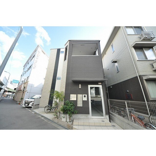 IMPERIAL RESIDENCE塚本の物件外観写真