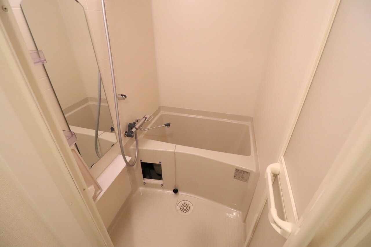 プレサンス塚本ベラビィの物件内観写真