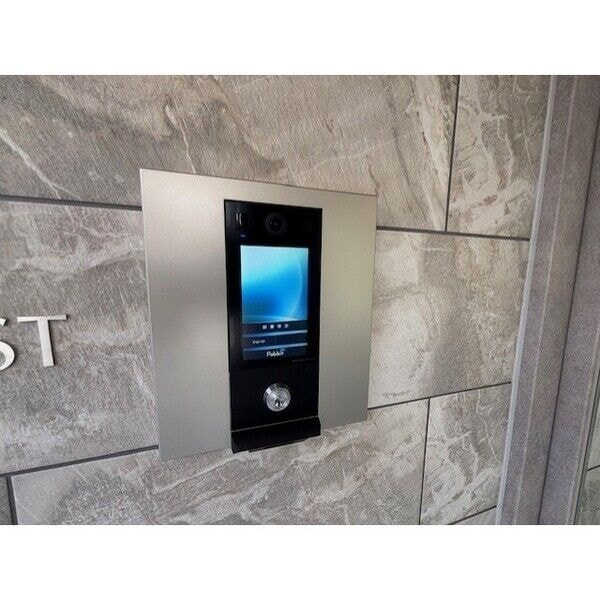 ArtizA京橋WESTの物件外観写真