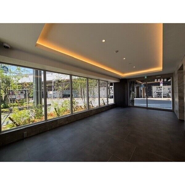 ArtizA京橋WESTの物件外観写真