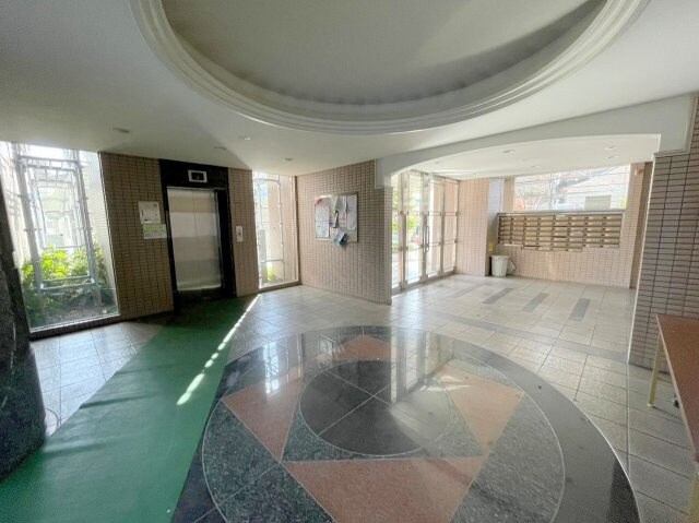 パレ上新庄の物件外観写真