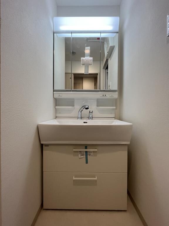 AMKレフィナード中宮の物件内観写真