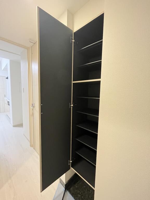 AMKレフィナード中宮の物件内観写真