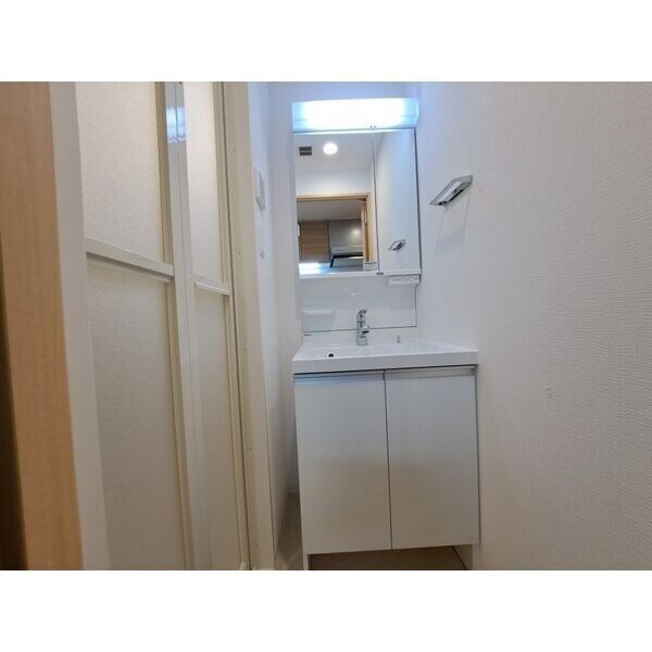 スプランディッド京橋EASTの物件内観写真