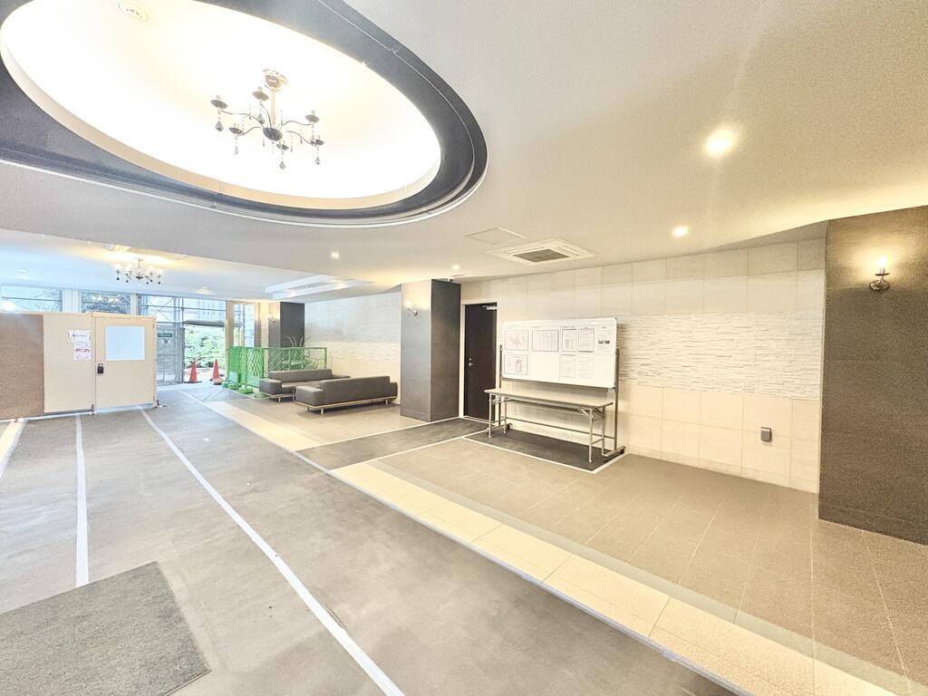 Mid　Court　新大阪の物件外観写真