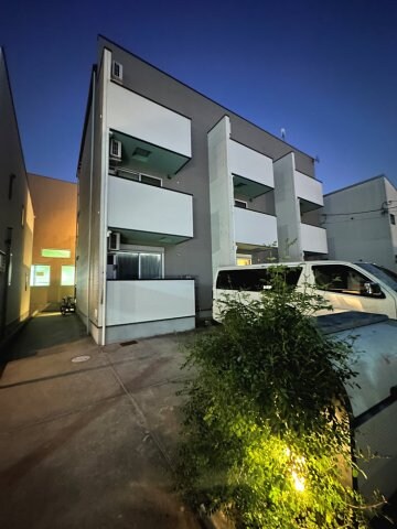 LA SOIEの物件外観写真