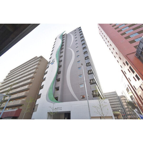 アドバンス江坂ラシュレの物件外観写真