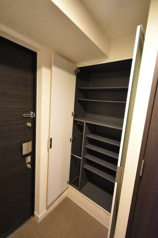 プレサンス東三国エンブレイスの物件内観写真