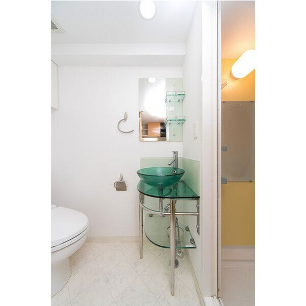 SERENiTE江坂四番館の物件内観写真