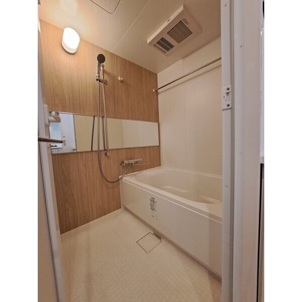 LA GRACE FUKUSHIMAIIの物件内観写真