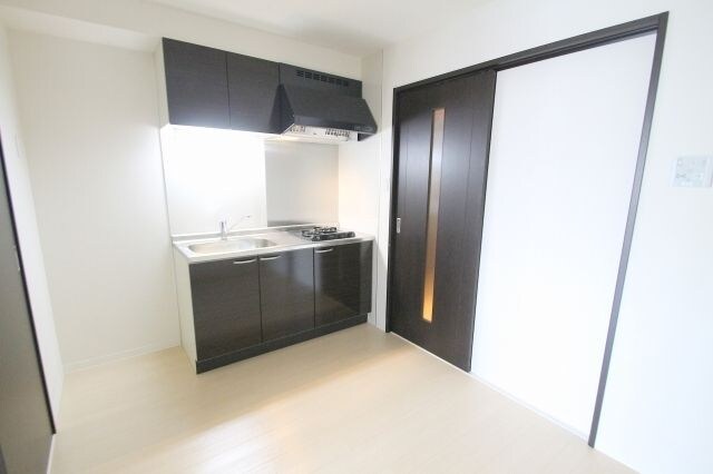 パイン　ヴィレッジの物件内観写真