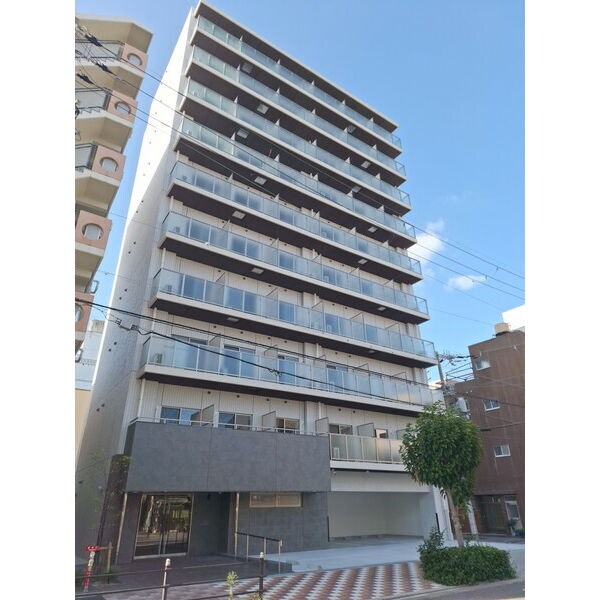 THE RESIDENCE Hの物件外観写真