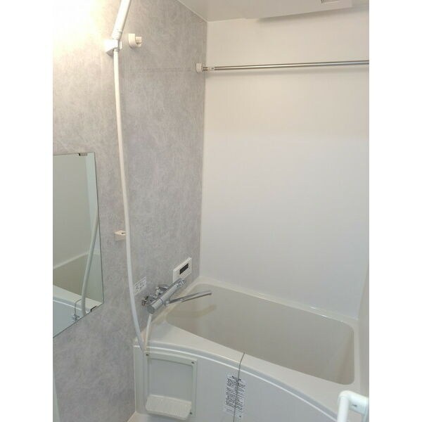 THE RESIDENCE Hの物件内観写真