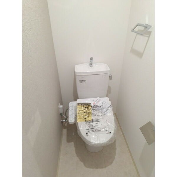 THE RESIDENCE Hの物件内観写真