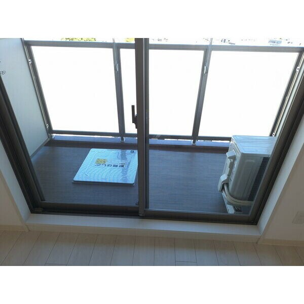 THE RESIDENCE Hの物件内観写真