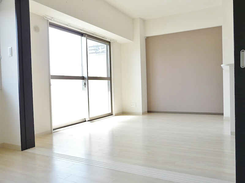 アベニール鷺洲の物件内観写真