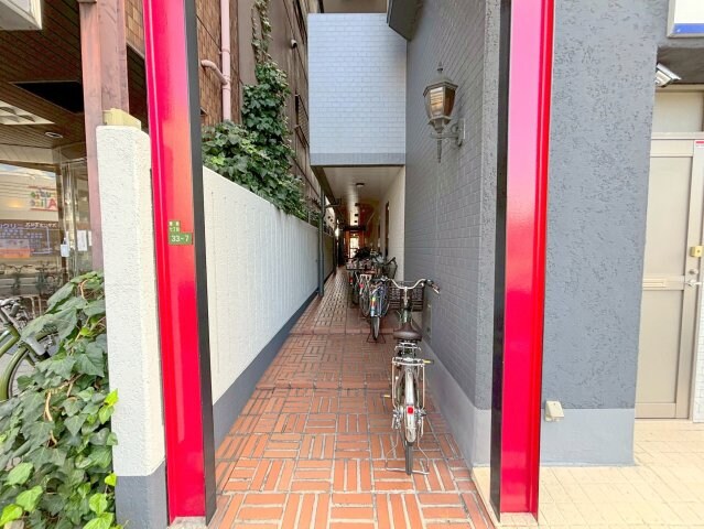 サニークレスト忠の物件外観写真