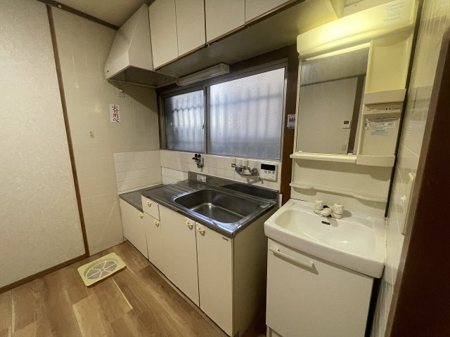 門真市朝日町貸家(事務所使用・大型犬飼育可)の物件内観写真