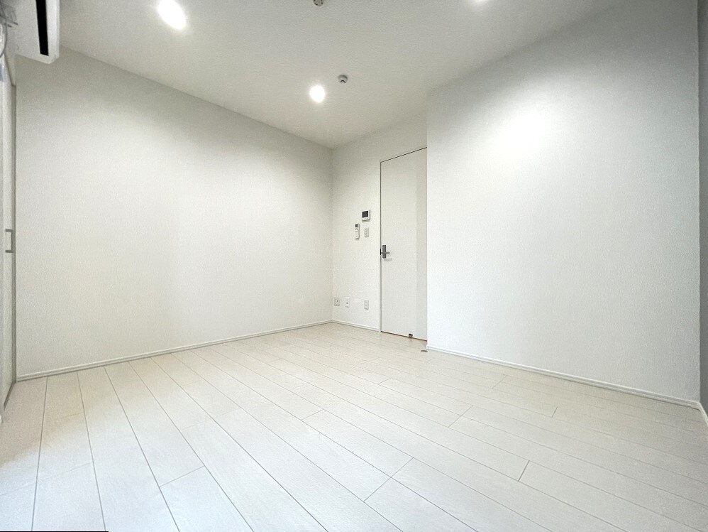 レジュール・ウールの物件内観写真