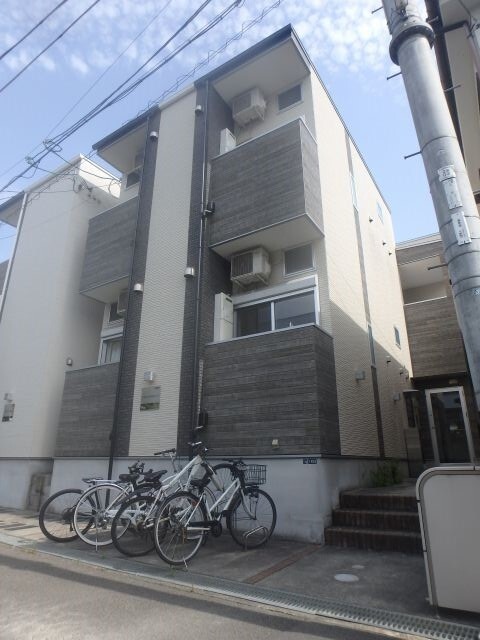 IMPERIAL RESIDENCE 八王寺の物件外観写真