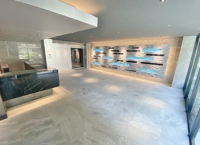 S-RESIDENCE三国WESTの物件外観写真