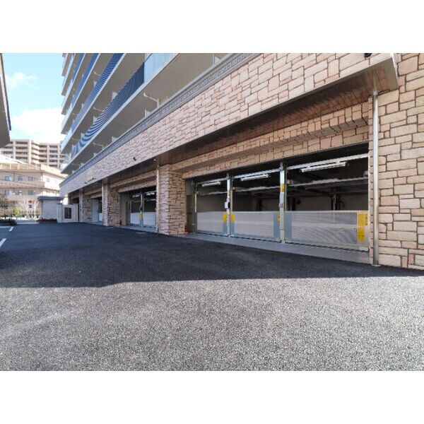 プレジオ三国ASIANの物件外観写真