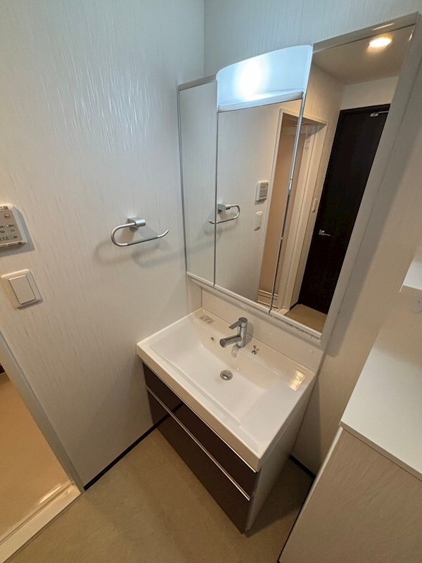 プレジオ三国ASIANの物件内観写真