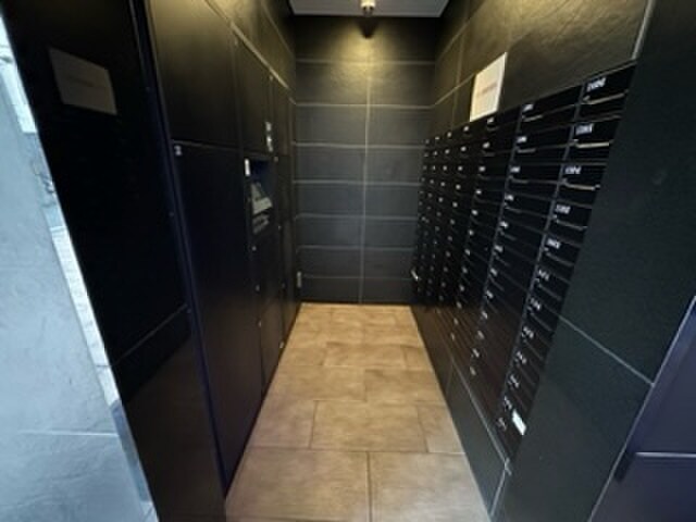 プレサンス塚本駅前の物件外観写真