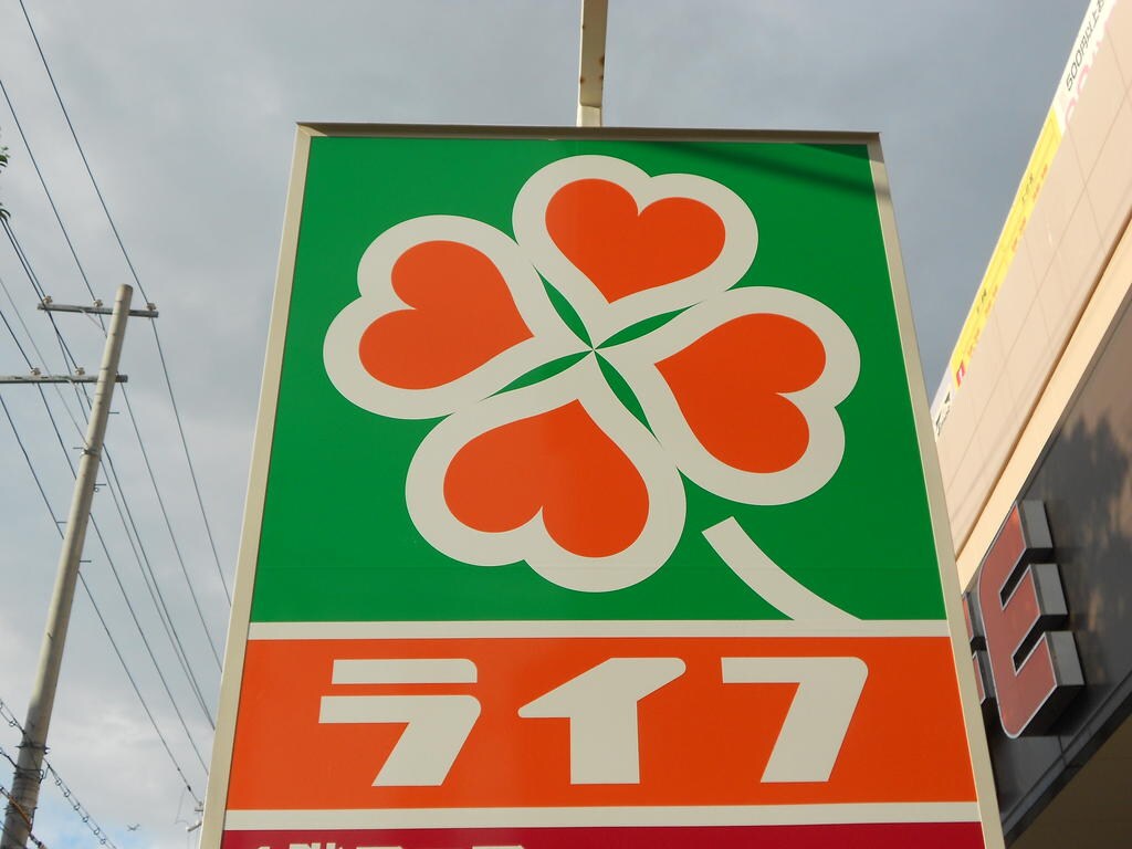 プレサンス塚本アクミリオンの物件外観写真