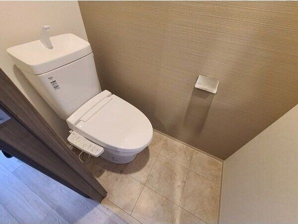 エスリードレジデンス江坂垂水町の物件内観写真