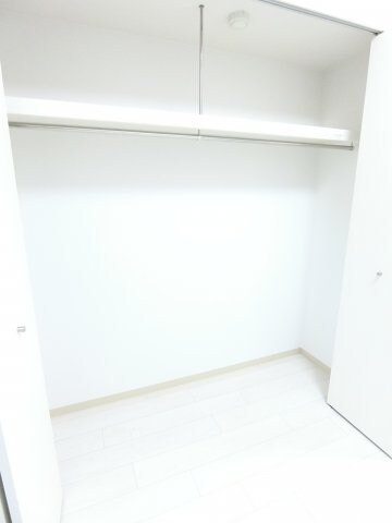 ライブガーデン江坂Ⅷの物件内観写真