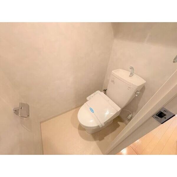 アパートメンツ江坂の物件内観写真