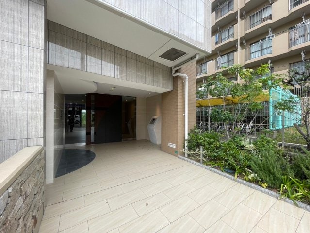 セレニテ三国プリエの物件外観写真