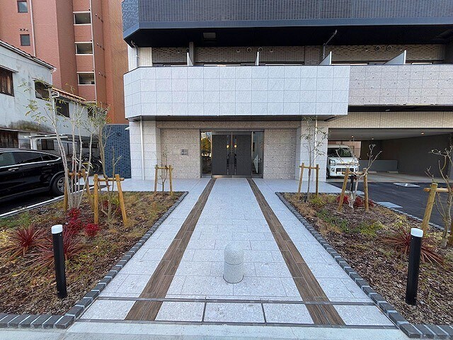 プレサンス塚本ベラビィの物件外観写真