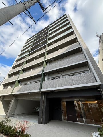 Alivis北梅田の物件外観写真