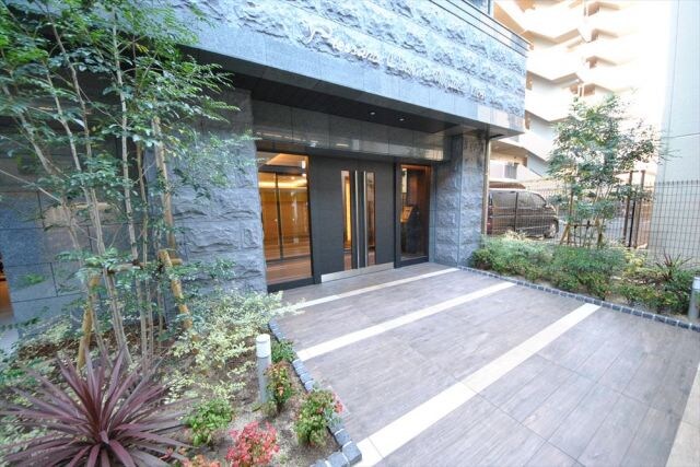 プレサンスOSAKA三国ネオスの物件外観写真