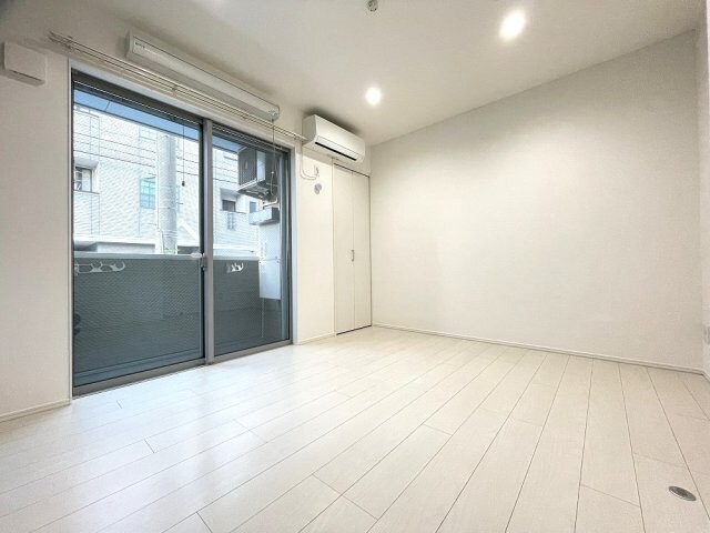 レジュール・ウールの物件内観写真