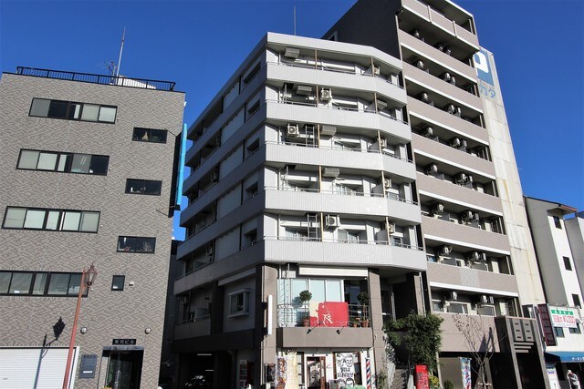 リバティー壱番館の物件外観写真