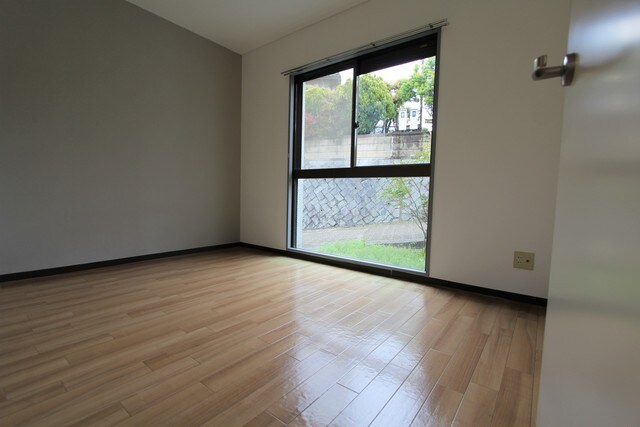 グリーンハイツ妙法寺　B棟の物件内観写真