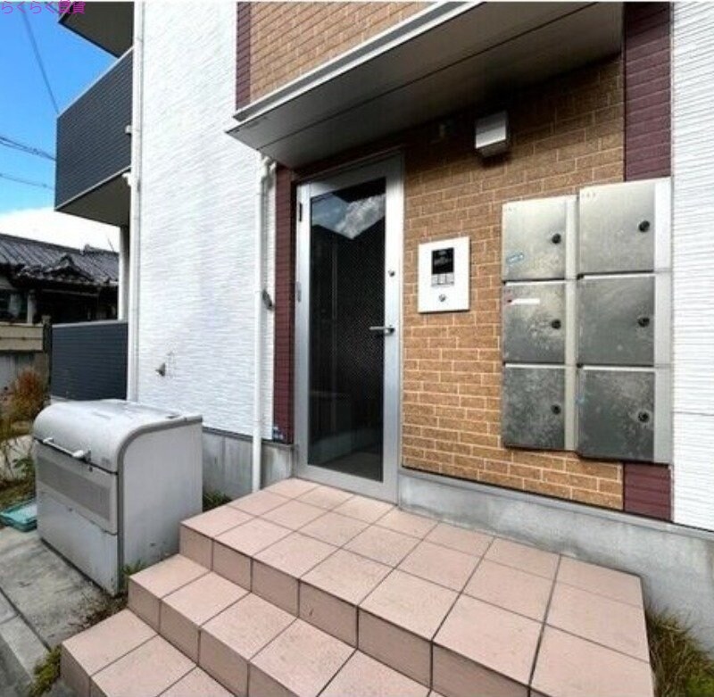 吹田駅 徒歩3分 1階の物件外観写真