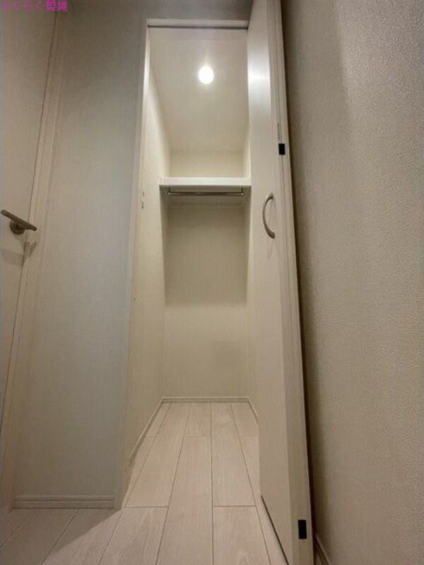 伏見稲荷駅 徒歩4分 1階の物件内観写真