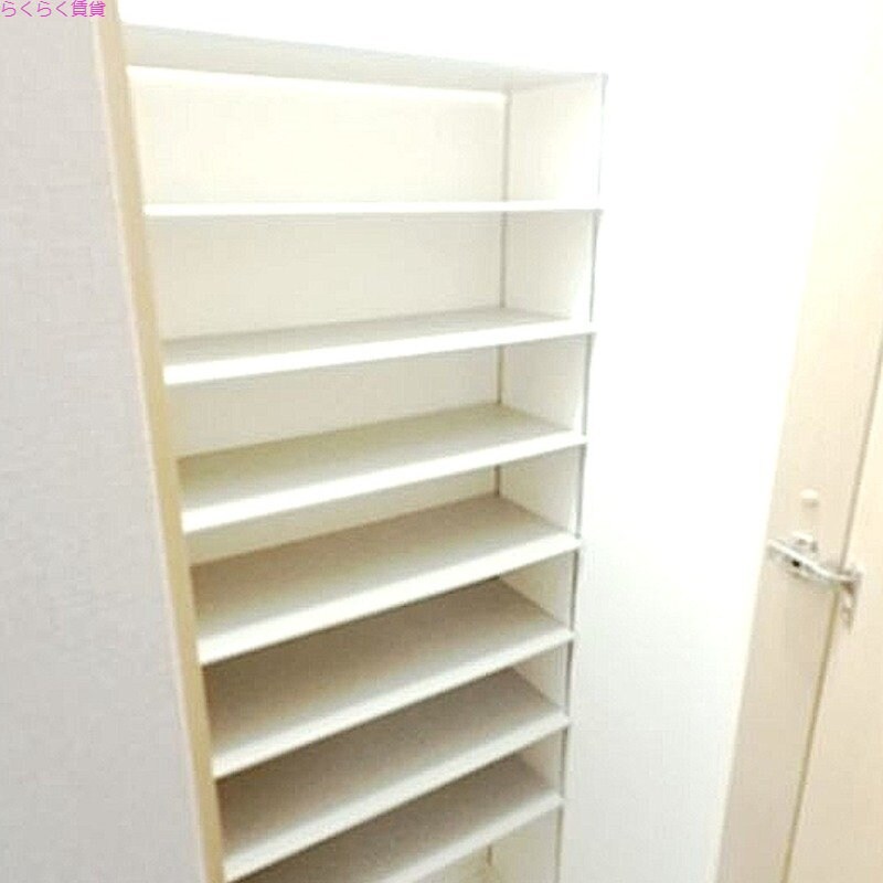 岡町駅 徒歩3分 2階の物件内観写真