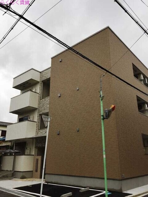 大阪府豊中市螢池北町２丁目の物件外観写真